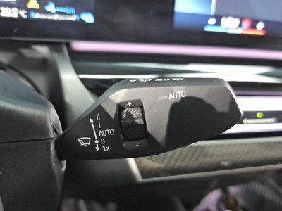 2025 BMW 5 SERIES — миниатюра 33