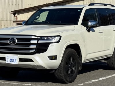 TOYOTA LAND CRUISER 300 - 1