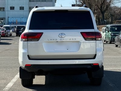 TOYOTA LAND CRUISER 300 - 4