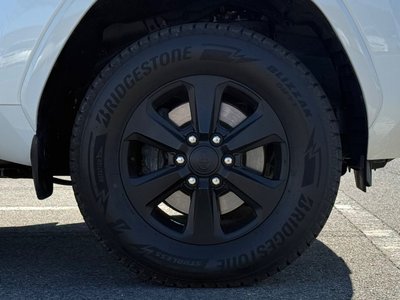 TOYOTA LAND CRUISER 300 - 8