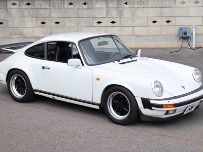 PORSCHE 911 - 10