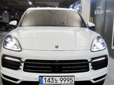 PORSCHE CAYENNE - 4