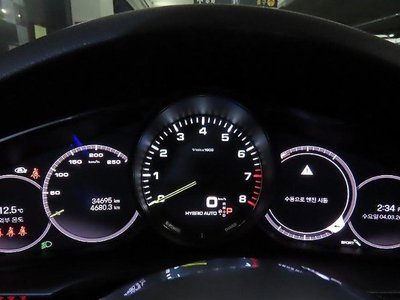 PORSCHE CAYENNE - 9