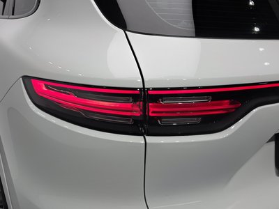 PORSCHE CAYENNE - 10