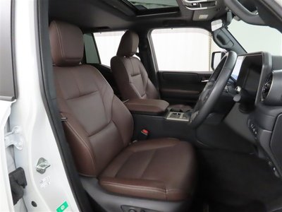 صورة مصغرة 14 لـ 2024 Toyota LAND CRUISER 250