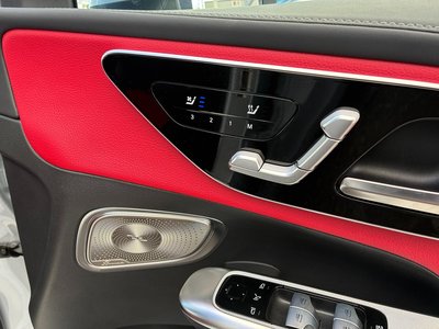 2025 Mercedes-BENZ GLC — миниатюра 12