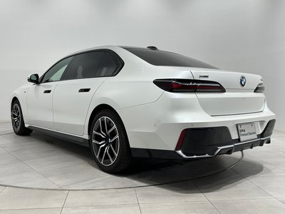 BMW 7 SERIES - 8