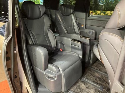 TOYOTA ALPHARD - 9