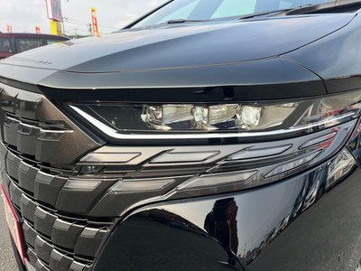 2026 Toyota ALPHARD — фото 9