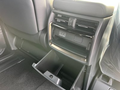 2026 Toyota ALPHARD — миниатюра 34