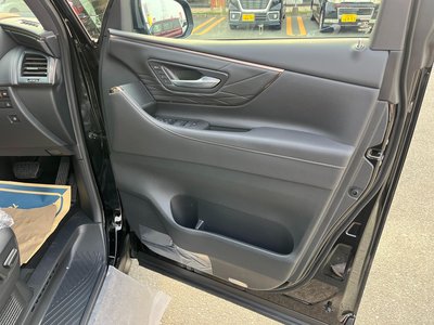 2026 Toyota ALPHARD — миниатюра 37