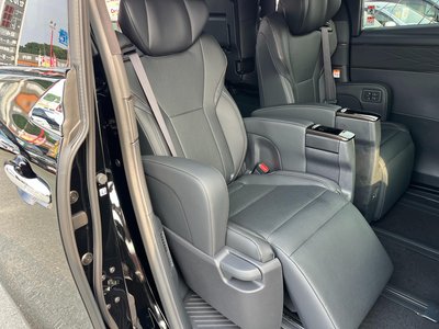 2026 Toyota ALPHARD — миниатюра 11