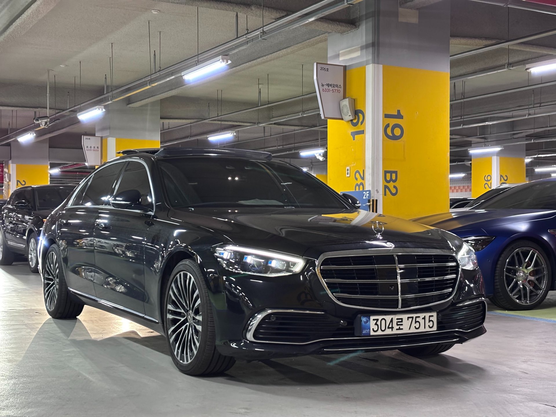 MERCEDES-BENZ S-CLASS - View 1