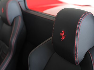 صورة مصغرة 13 لـ 2013 FERRARI 458 SPIDER