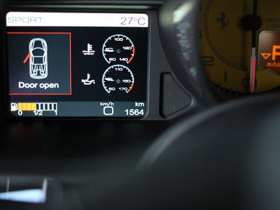 صورة 10 لـ 2013 FERRARI 458 SPIDER