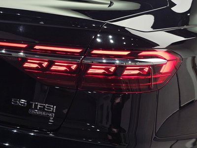 صورة 10 لـ 2023 AUDI A8