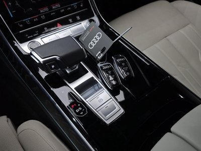 صورة مصغرة 12 لـ 2023 AUDI A8