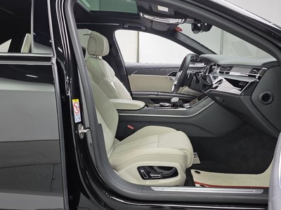 صورة مصغرة 16 لـ 2023 AUDI A8