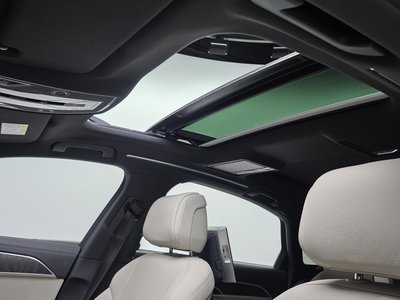 صورة مصغرة 30 لـ 2023 AUDI A8