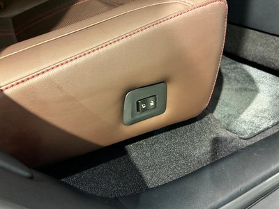 2020 Lexus RX — миниатюра 43