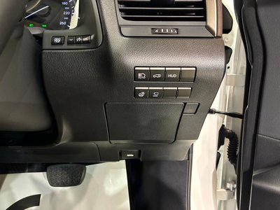 2020 Lexus RX — миниатюра 24