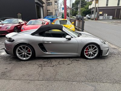 PORSCHE 718 SPYDER - 7