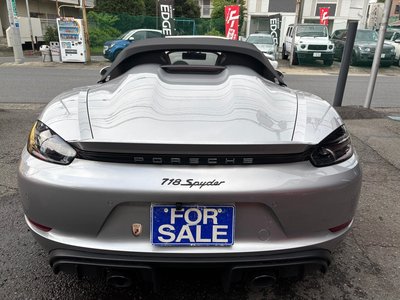 PORSCHE 718 SPYDER - 5