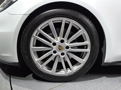 PORSCHE PANAMERA - 6