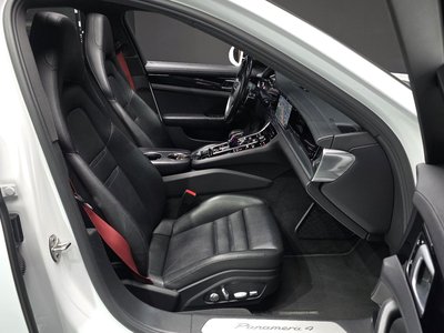 PORSCHE PANAMERA - 10