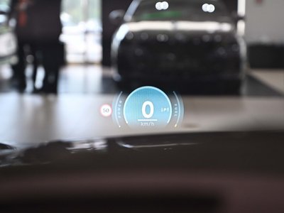 2025 MINI COOPER S — миниатюра 19