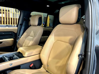LAND ROVER DEFENDER - 4