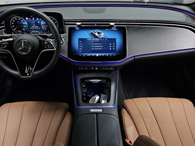 MERCEDES-BENZ E-CLASS - 5
