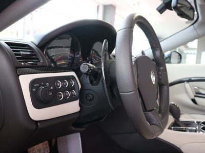 MASERATI GRANTURISMO - 8