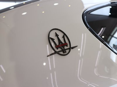 MASERATI GRANTURISMO - 4