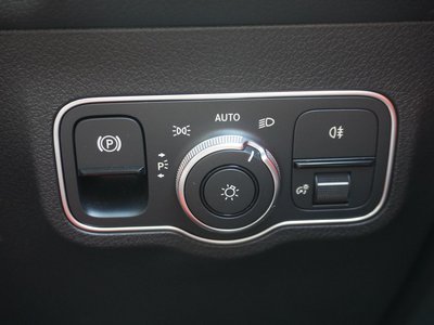 2024 Mercedes-BENZ GLB — миниатюра 36