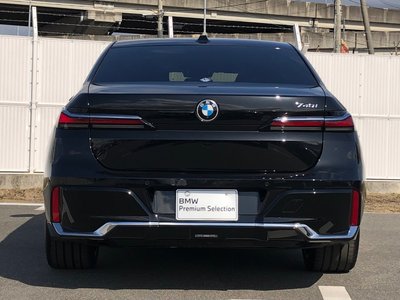 BMW 7 SERIES - 8