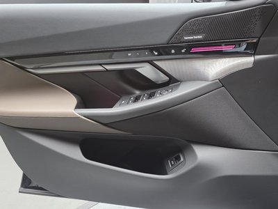 2024 BMW 5 SERIES thumbnail 14