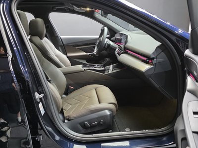 2024 BMW 5 SERIES thumbnail 16