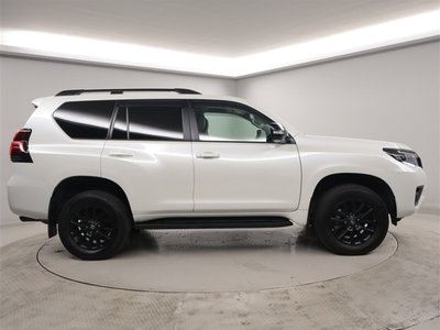 صورة 2 لـ 2023 Toyota LAND CRUISER PRADO