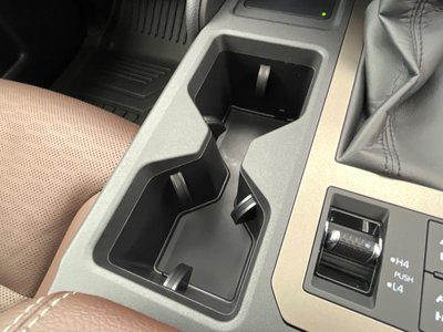 صورة مصغرة 59 لـ 2025 Toyota LAND CRUISER 250