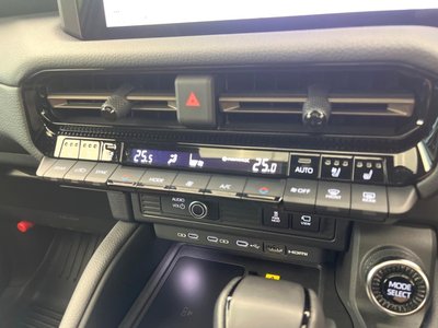 صورة مصغرة 52 لـ 2025 Toyota LAND CRUISER 250