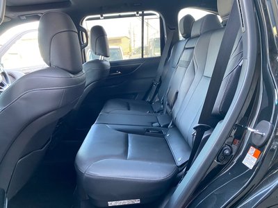 صورة مصغرة 26 لـ 2023 Lexus LX