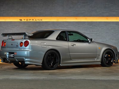 NISSAN SKYLINE GT-R - 4