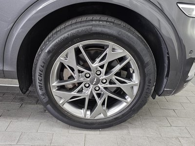 صورة 6 لـ 2021 Genesis GV70