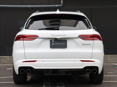 صورة 9 لـ 2023 Maserati GRECALE