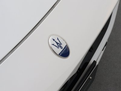 صورة 13 لـ 2023 Maserati GRECALE