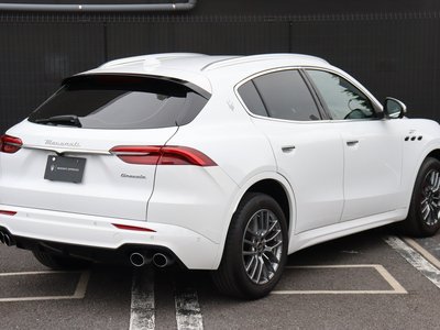 صورة 4 لـ 2023 Maserati GRECALE