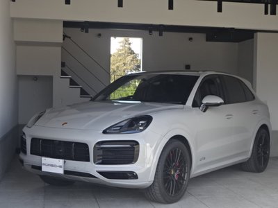 PORSCHE CAYENNE - 4