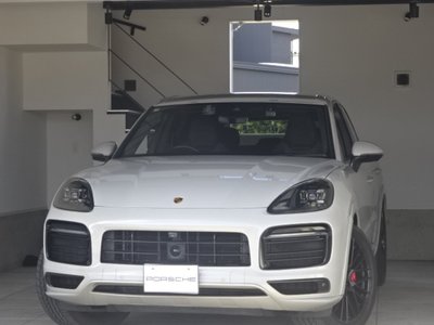 PORSCHE CAYENNE - 1