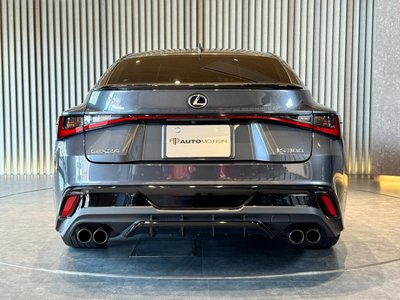 LEXUS IS - 8